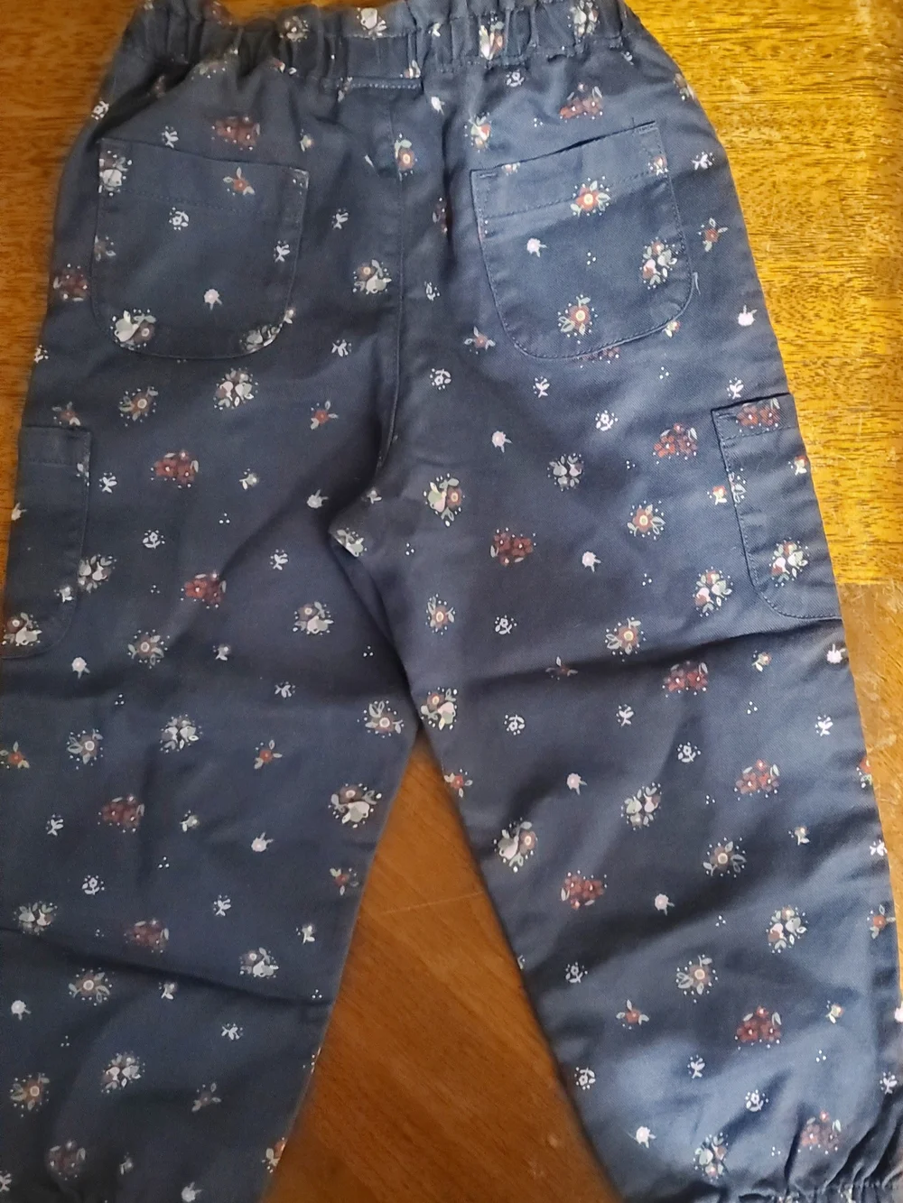 GAP floral navy